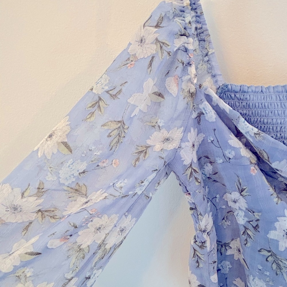 NWT LUSH Blue Floral Blouse - Picture 4 of 14